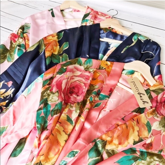 Vana Kimono Robe l Plus Available - Picture 1 of 8